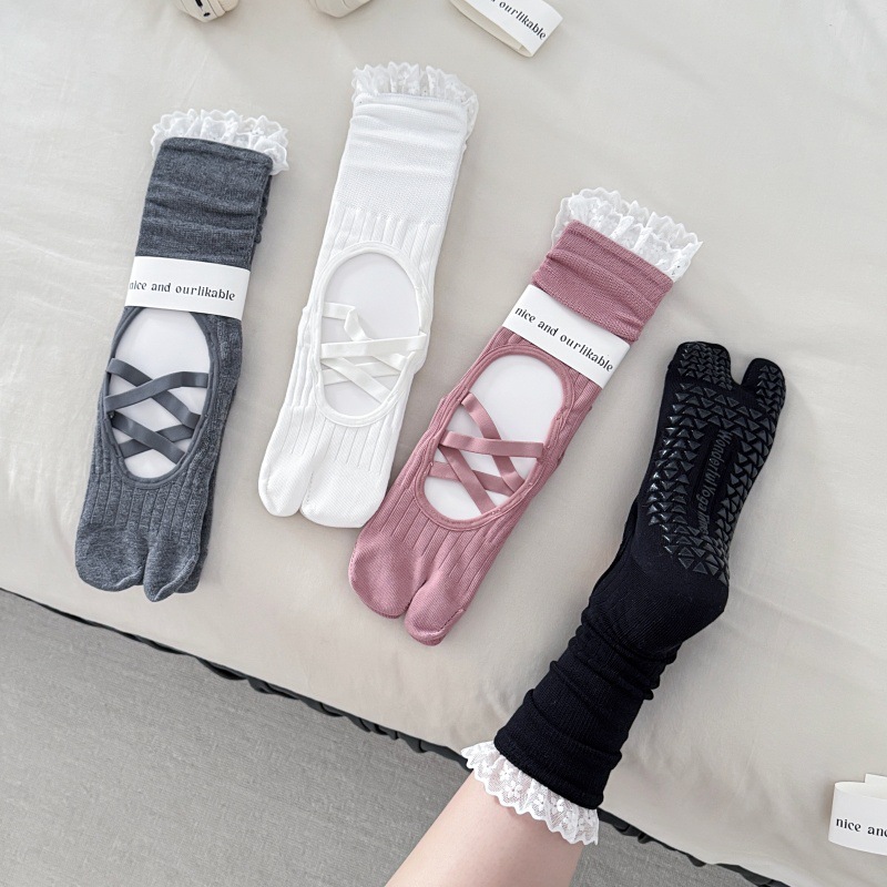 Lace Trim Split Toe Yoga Socks - Pilates & Yoga Vida ulasan dan harga